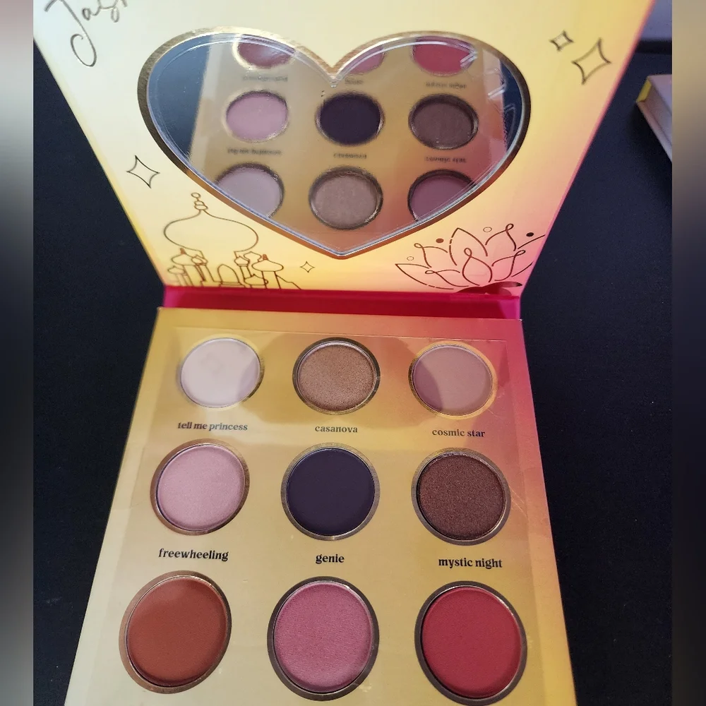 NEW‎ Disney x The Creme Shop Jasmine Desert Horizon Eyeshadow Pallet